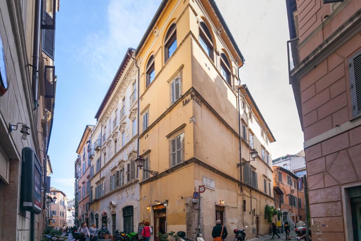 Апартаменты Domus Lupae -Live In The Heart Of Рим Экстерьер фото
